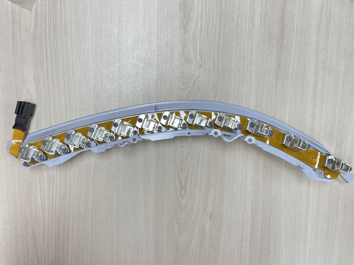 โมดูลคิ้ว Mercedes-Benz S series W221(10-13) (Turn)